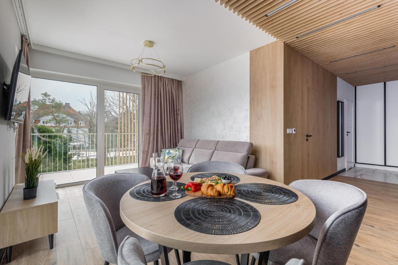 Wyspa Uznam Promenada Baltycki Świnoujście Exteriör bild